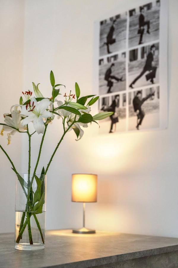 Newton-Appartement Mit 3 Schlafzimmern Berlin Dış mekan fotoğraf