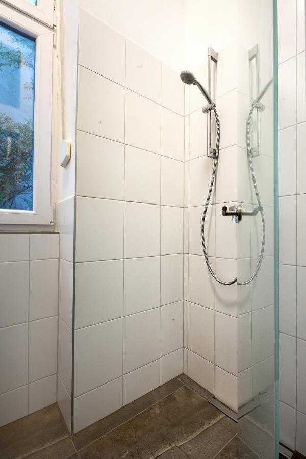 Newton-Appartement Mit 3 Schlafzimmern Berlin Dış mekan fotoğraf